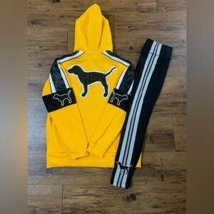 PINK VS SHERPA DOG YELLOW HOODIE AND COZY LEGGINGS OUTFIT M
